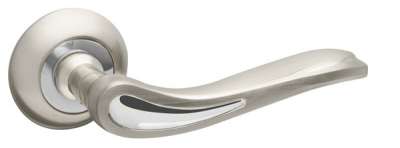 Door handles on rose 107 R02 SN/CP-3